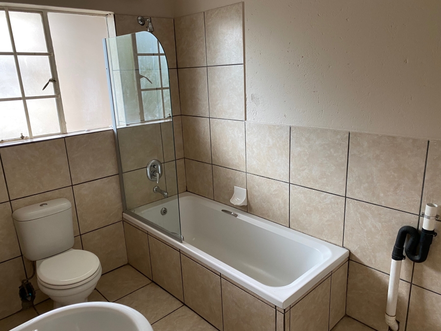 2 Bedroom Property for Sale in Potchefstroom North West